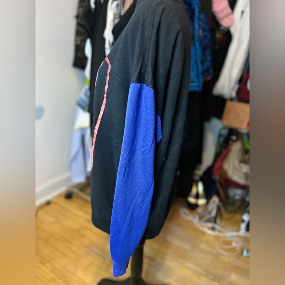 Graphic Sweater with Aliens - Large - Picture 3 of 5